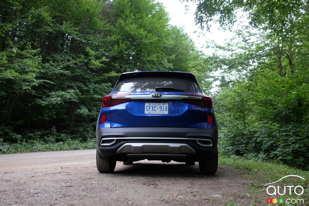 Kia Seltos 2021, arrière