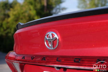 Toyota Avalon, trunk