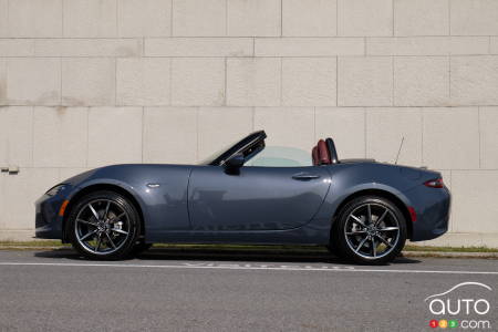 Mazda MX-5, roof down