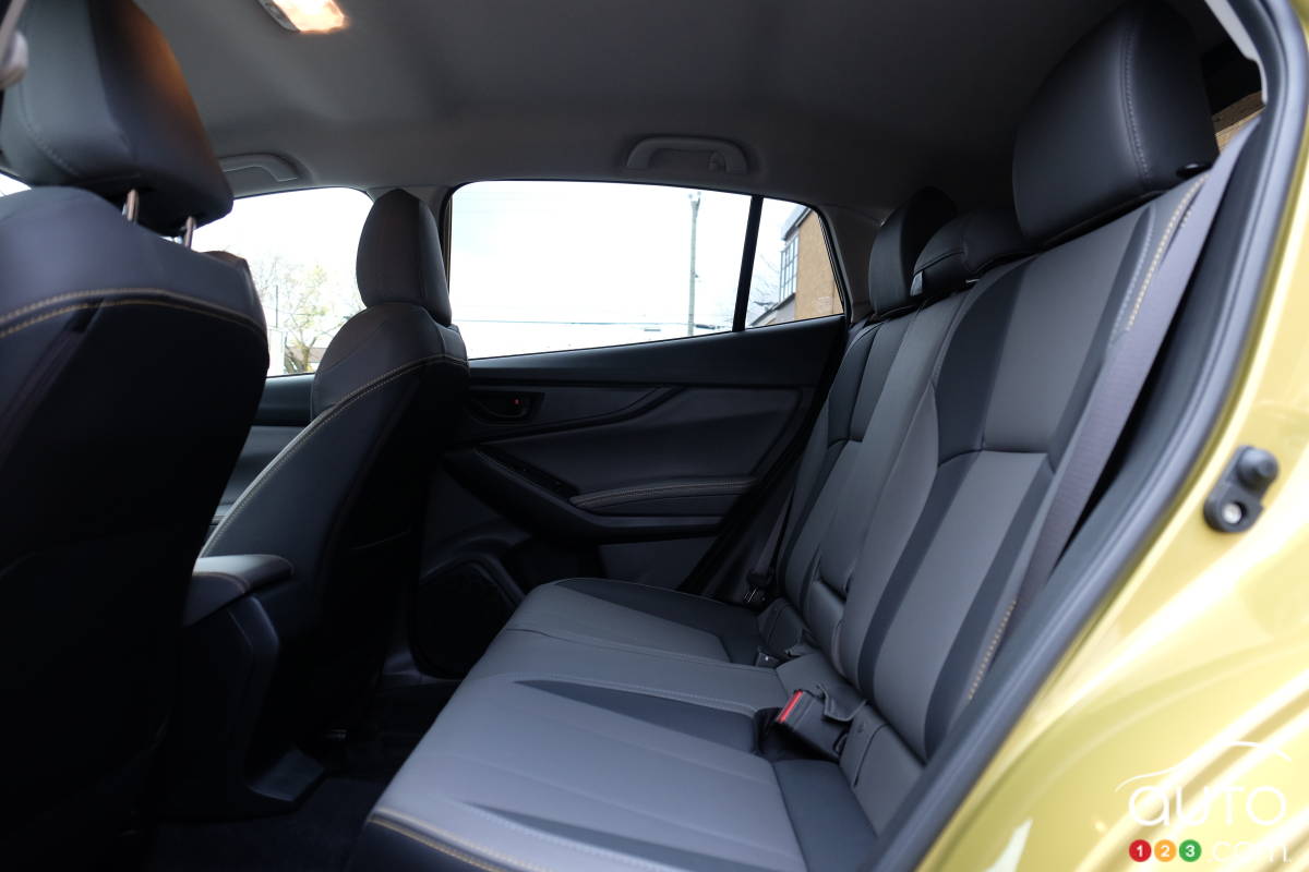 Subaru Crosstrek, deuxième rangée