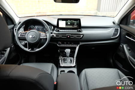 2021 Kia Seltos, interior