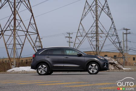 2020 Kia Niro EV, profile