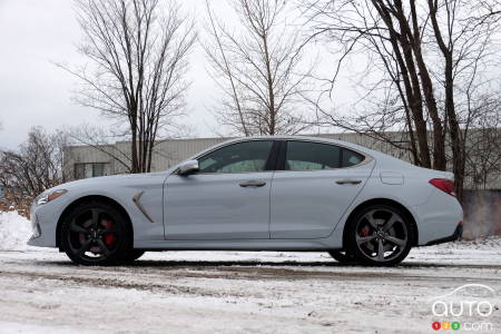 2021 Genesis G70, profile