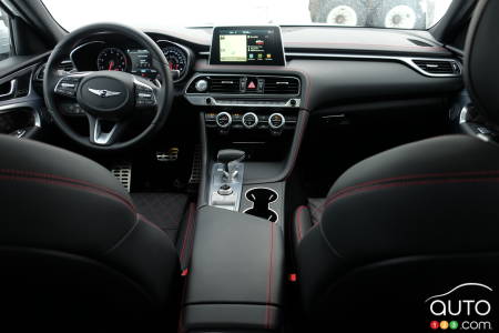 2021 Genesis G70, interior