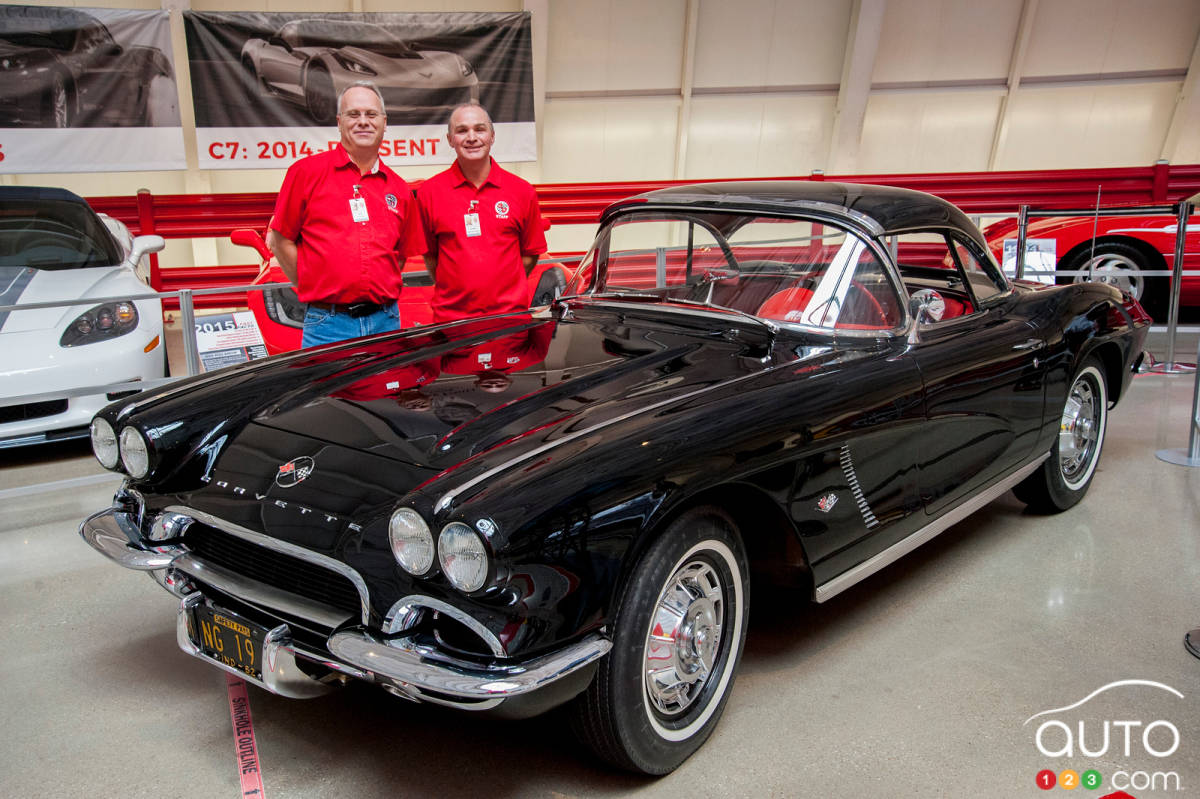 La Tuxedo Black Corvette 1962, restaurée