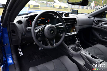 2023 Nissan Z, interior