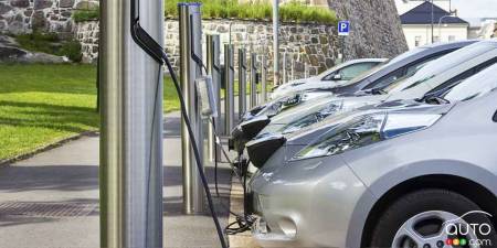 Electric vehicles charging