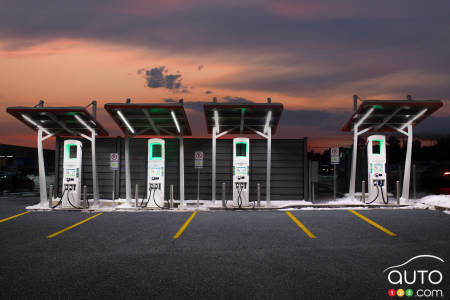 Une station de recharge Electrify Canada à Sherbrooke, au Québec