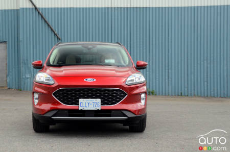 2020 Ford Escape hybrid, front