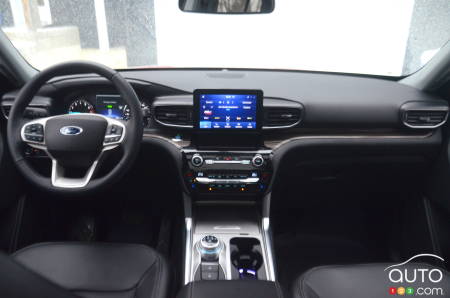 2021 Ford Explorer hybrid, interior