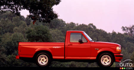 Ford F-150 SVT Lightning, profile