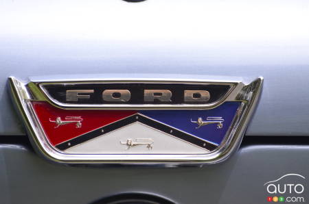 1960 Ford Falcon, badge