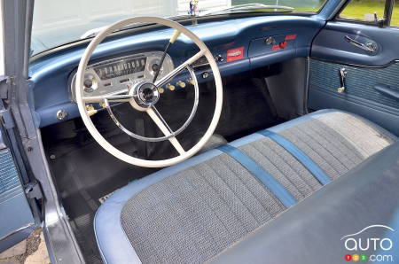 1960 Ford Falcon, interior