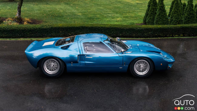 UNE FORD GT40 MK I DE 1966 S’EN VA À L’ENCAN Ford-GT40-MK-1966-profil-bleu