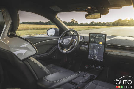 Interior del Ford Mustang Mach-E Rally