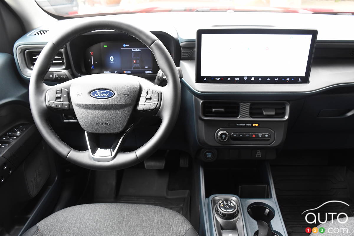 Ford Maverick 2025, volant, tableau de bord