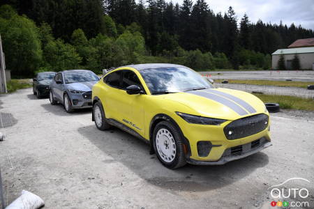 2024 Ford Mustang Mach-E Rally, three-quarters front
