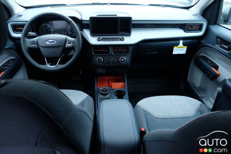 Ford Maverick - Interior