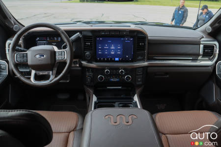 Interior de la Ford Super Duty 2023