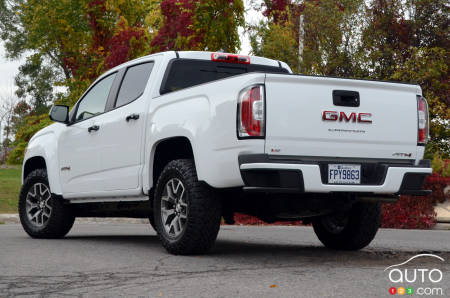 2021 GMC Canyon AT4, three-quarters rear