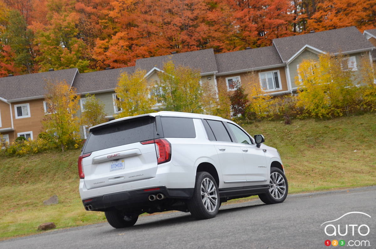 GMC Yukon 2021, trois quarts arrière