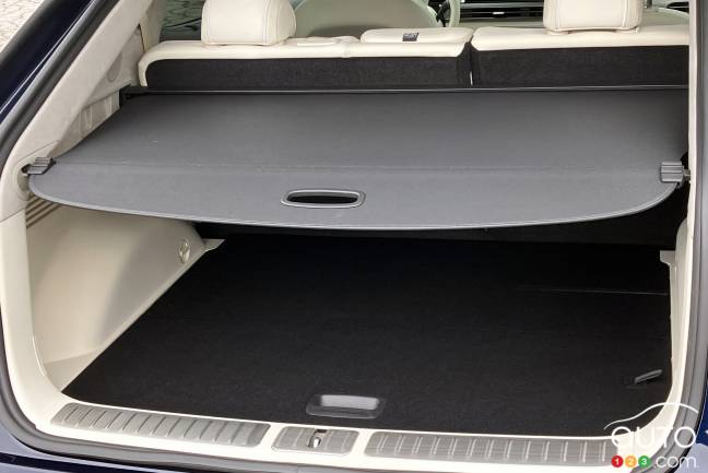 The 2024 Genesis GV60, trunk