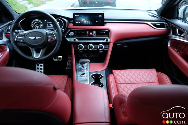 2022 Genesis G70 - Interior