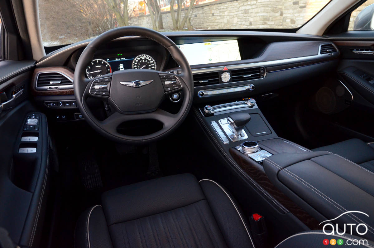 2020 Genesis G90
