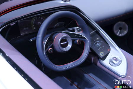 Genesis X Convertible concept - Steering Wheel