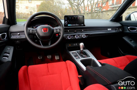 2023 Honda Civic Type R - Interior