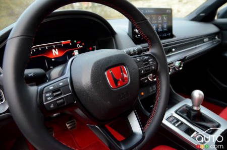 2023 Honda Civic Type R - Steering wheel