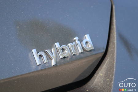 Logo sur la Hyundai Elantra Hybride 2023