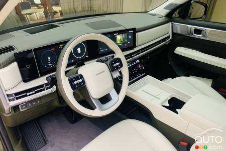 Steering wheel, dashboard of 2024 Hyundai Santa Fe