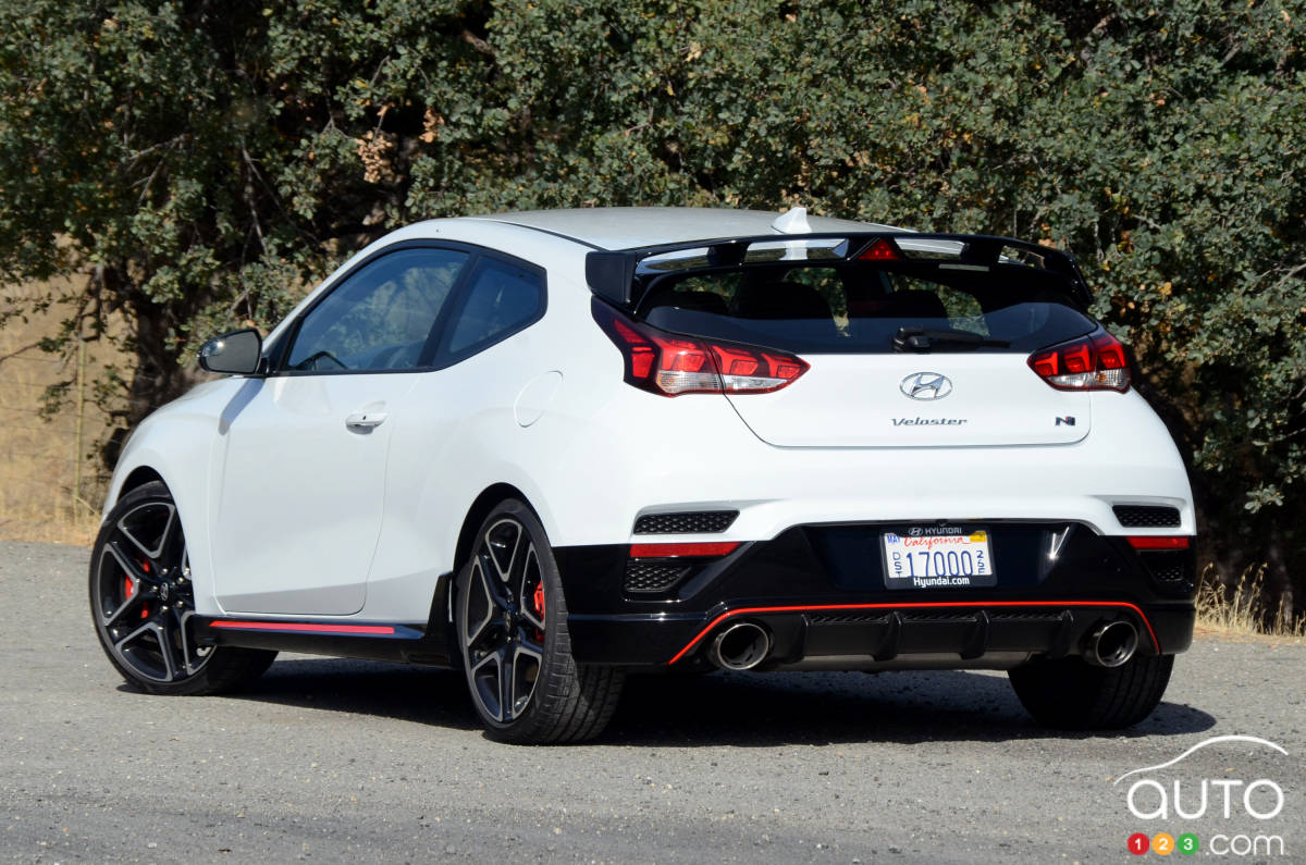 First Drive Of The 2019 Hyundai Veloster N Car Reviews Auto123