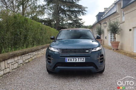 2024 Range Rover Evoque, front