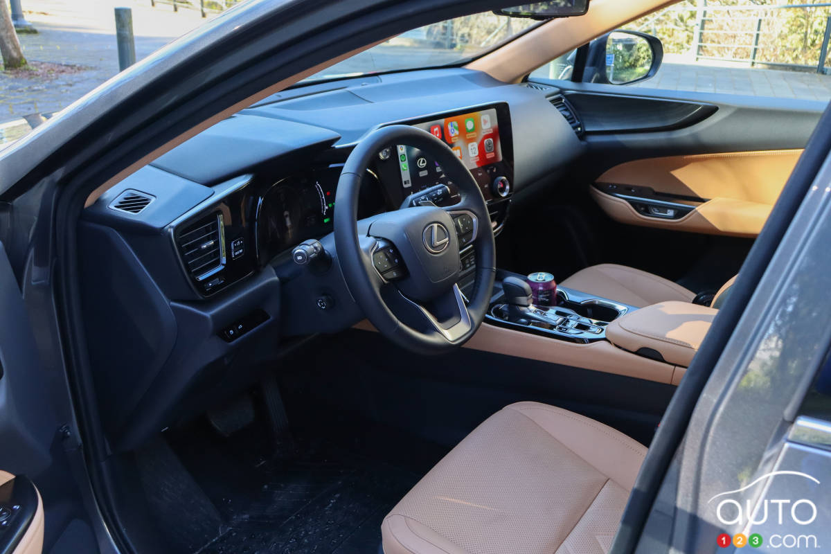 Lexus NX 450h+