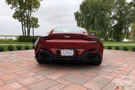 2020 Aston Martin Vantage, rear