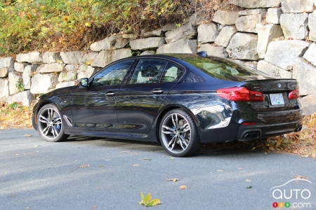 2020 BMW M550i, profile