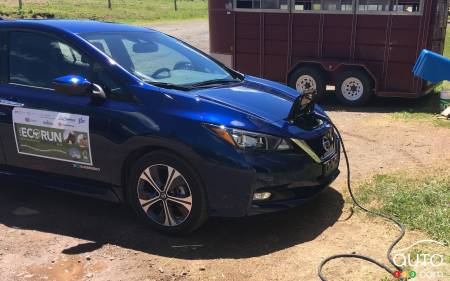 Certains véhicules hybrides rechargeables ont pu être rechargés au Ranch grâce à des bornes mobiles.