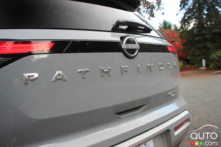 Nissan Pathfinder 2022, écusson
