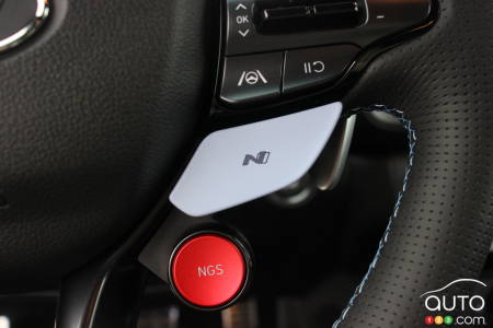 2022 Hyundai Kona N, NGS (N Grin Shift) button