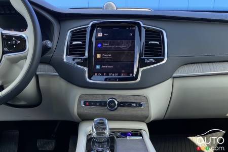 Multimedia screen for the 2023 Volvo XC90 Recharge