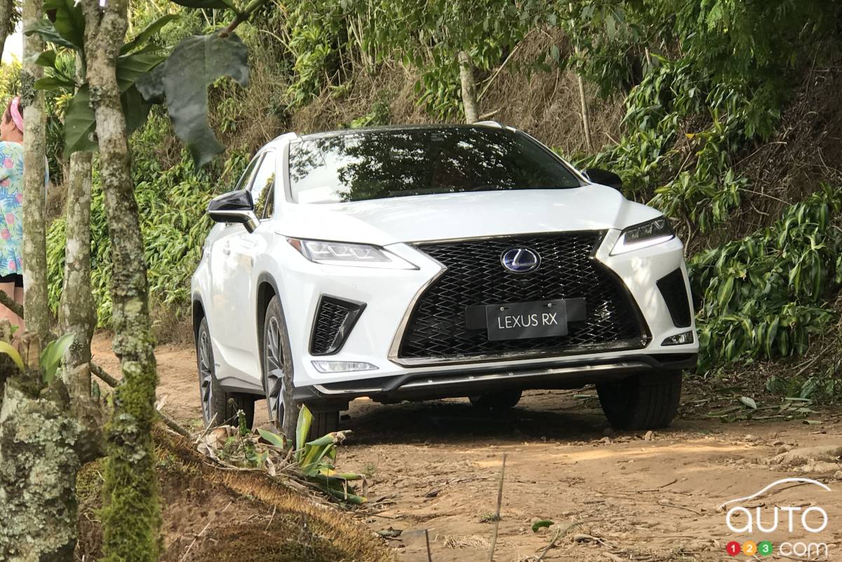 Le Lexus RX, à basse vitesse
