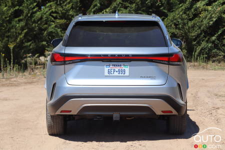 Lexus RX 350h 2023, arrière