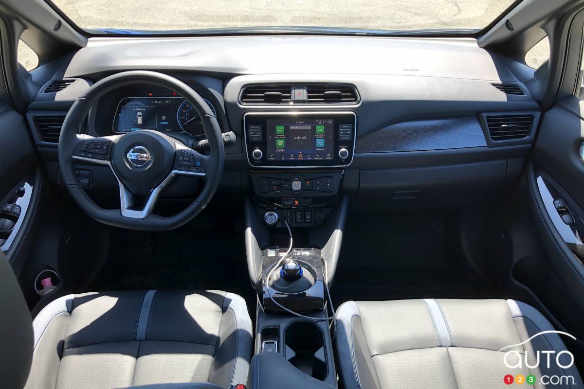 Nissan LEAF, intérieur
