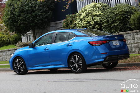 2020 Nissan Sentra, three-quarters rear