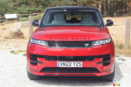 2023 Land Rover Range Rover Sport, front