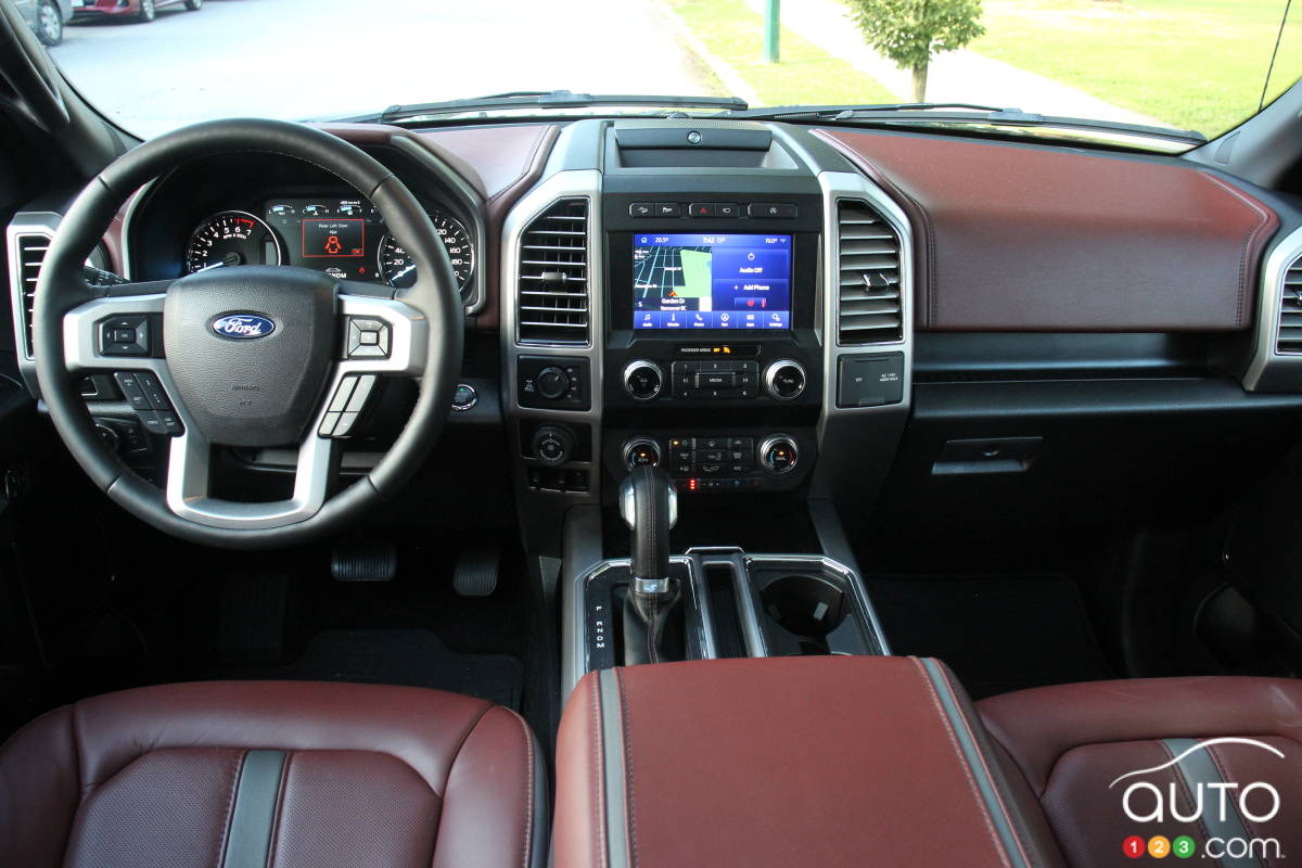 Ford F-150 Platinum 2020, intérieur