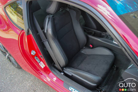 2020 Toyota 86, passenger seat