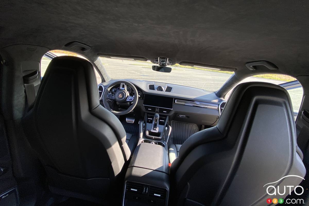 Porsche Cayenne Coupé 2020, intérieur